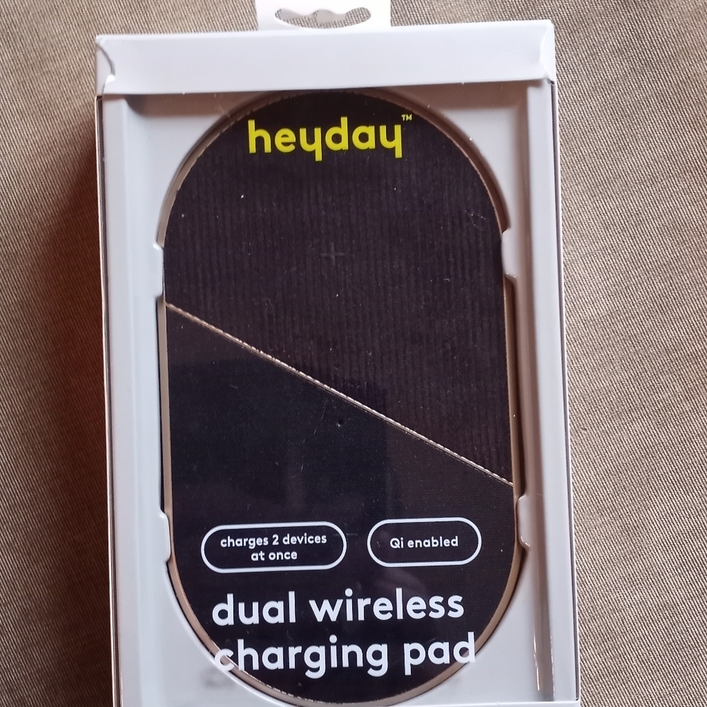 Heyday dual wireless charging pad